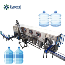 منتج جديد آلة تعبئة المياه الصغيرة 5 جالون آلة تعبئة مياه الشرب